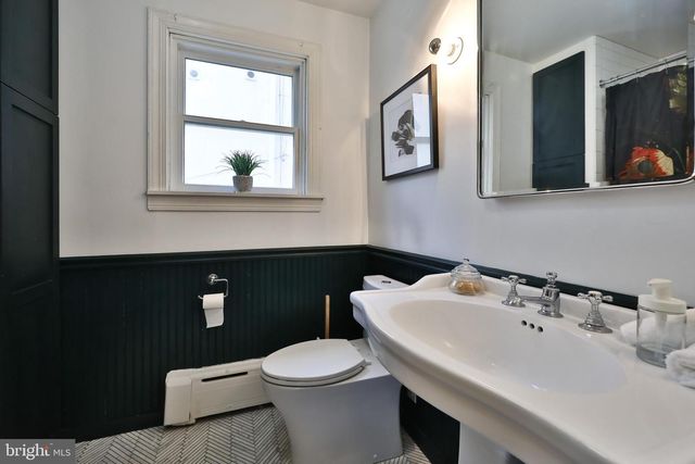 2805 POPLAR ST, Philadelphia, PA 19130