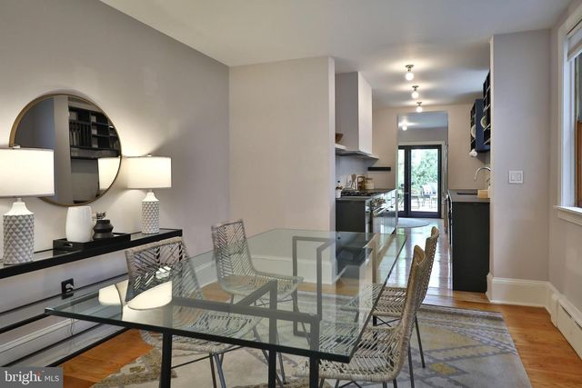 2805 POPLAR ST, Philadelphia, PA 19130