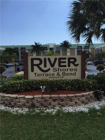 3040 NE 16th Avenue 303 A, Oakland Park, FL 33334