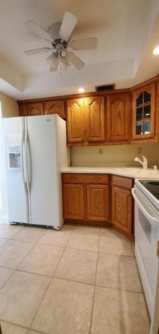 3040 NE 16th Avenue 303 A, Oakland Park, FL 33334