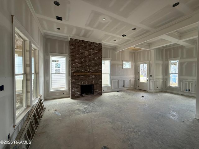 107 Fountain Meadow Drive, Broussard, LA 70518