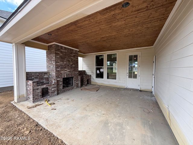 107 Fountain Meadow Drive, Broussard, LA 70518