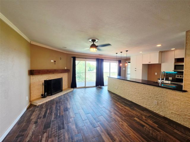 4452 Chaha Road 204, Garland, TX 75043