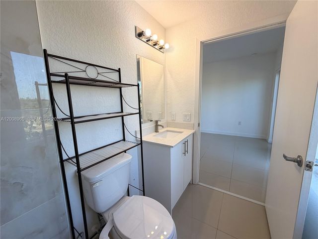 25823 SW 145th Ave, Homestead, FL 33032