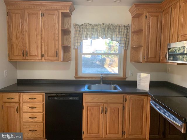 2621 DARBY DR, Wilmington, DE 19808