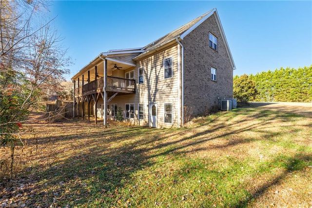 8235 Stafford Mill Road, Oak Ridge, NC 27310