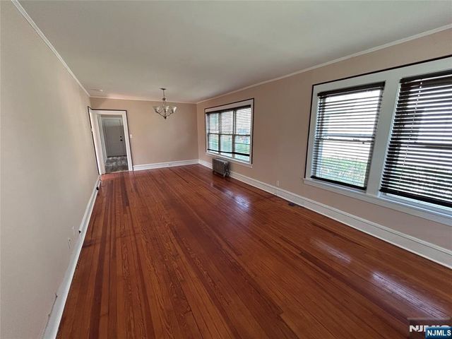53 Genevieve Avenue, Hawthorne, NJ 07506