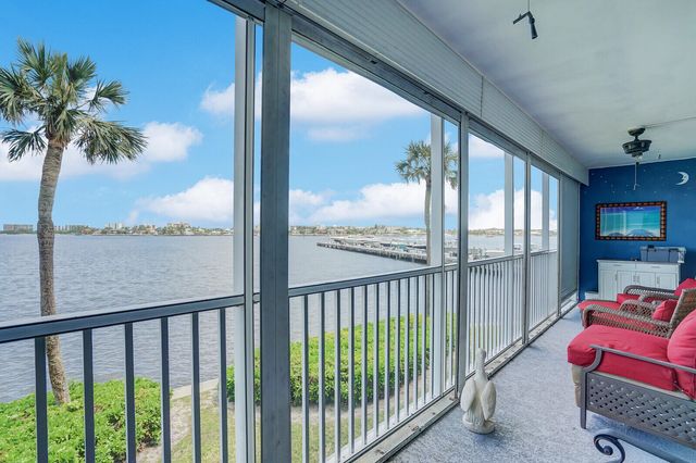 100 Waterway Drive S 209, Lantana, FL 33462