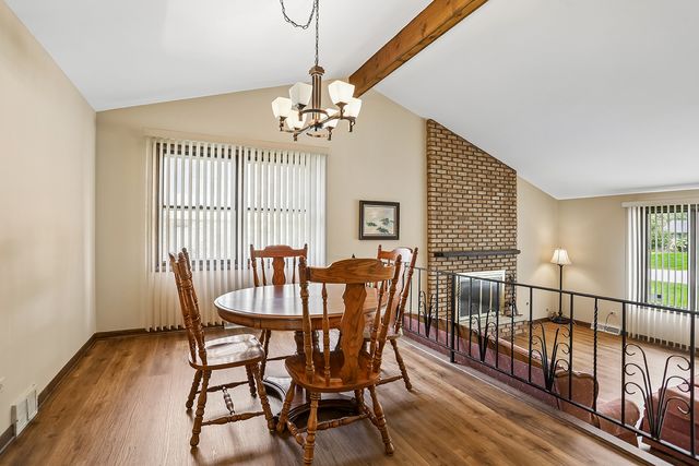 12123 Lake View Drive, Orland Park, IL 60467