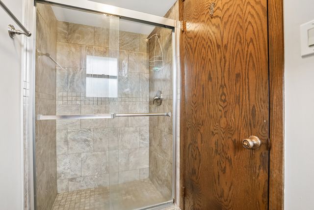 12123 Lake View Drive, Orland Park, IL 60467