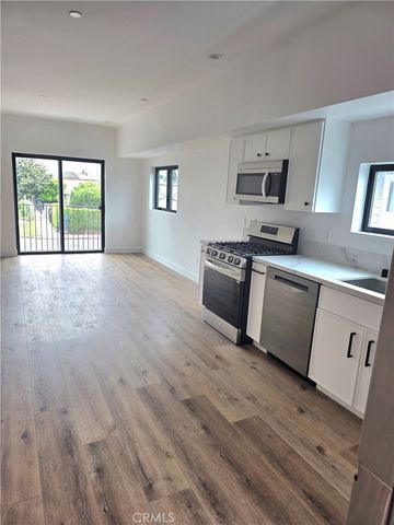 6128 Hazeltine, Van Nuys, CA 91401