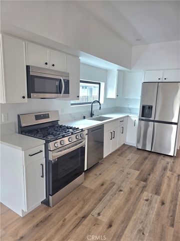 6128 Hazeltine, Van Nuys, CA 91401