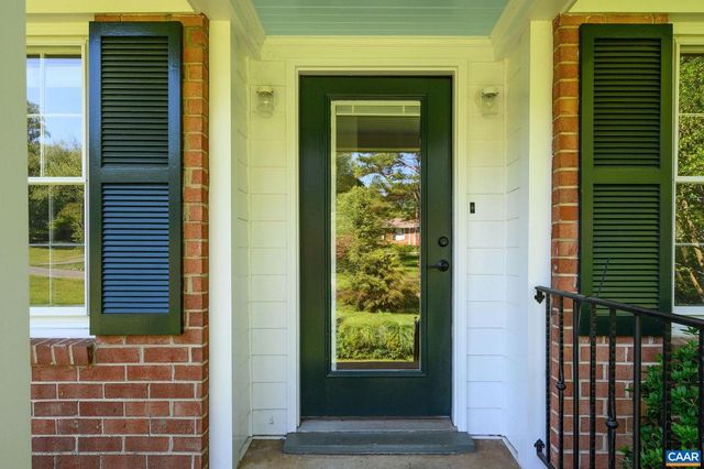 112 BOLLINGBROOK DR, Charlottesville, VA 22911