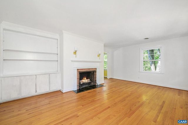 112 BOLLINGBROOK DR, Charlottesville, VA 22911