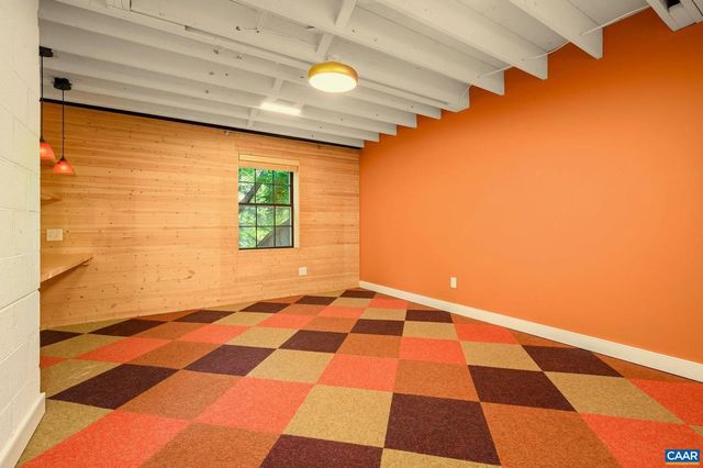 112 BOLLINGBROOK DR, Charlottesville, VA 22911