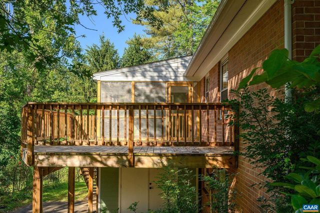 112 BOLLINGBROOK DR, Charlottesville, VA 22911