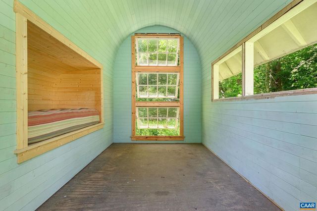 112 BOLLINGBROOK DR, Charlottesville, VA 22911