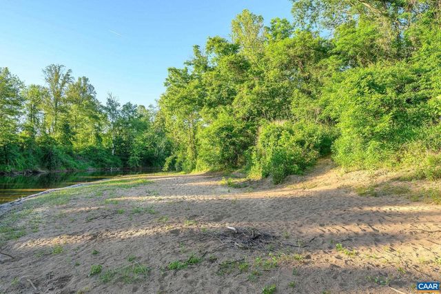 112 BOLLINGBROOK DR, Charlottesville, VA 22911