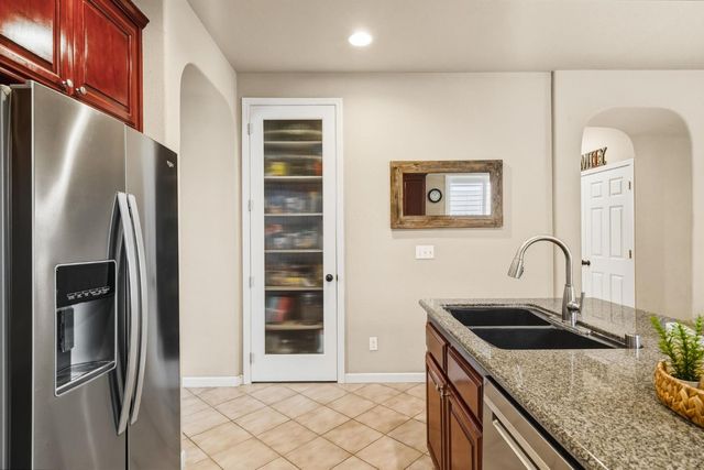 4601 Stuben Ct, Elk Grove, CA 95758