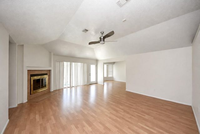 10918 Mulberry Court, La Porte, TX 77571