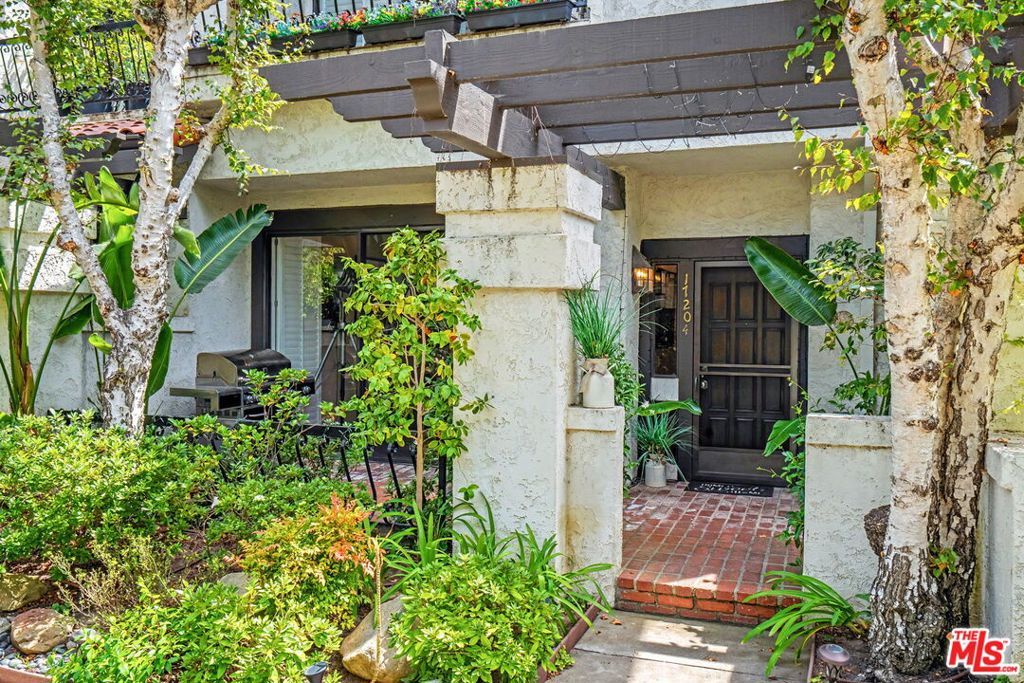 17204 Palisades Circle, Pacific Palisades, CA 90272 — photo 3