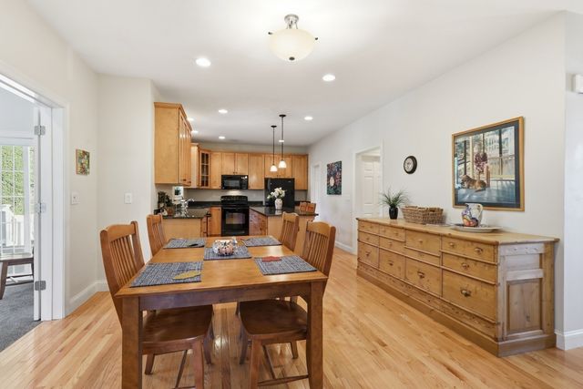 40 Winship Dr, Stoneham, MA 02180