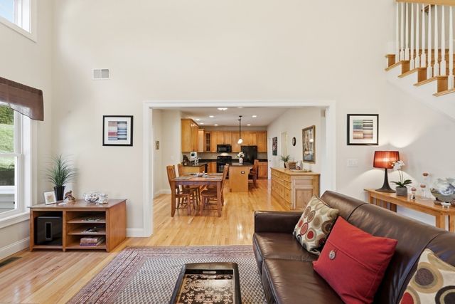 40 Winship Dr, Stoneham, MA 02180