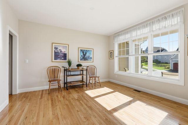 40 Winship Dr, Stoneham, MA 02180