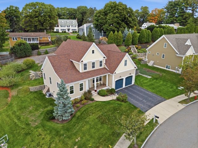 40 Winship Dr, Stoneham, MA 02180