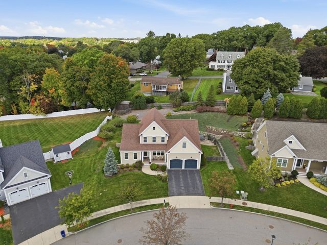 40 Winship Dr, Stoneham, MA 02180
