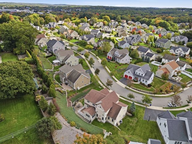 40 Winship Dr, Stoneham, MA 02180