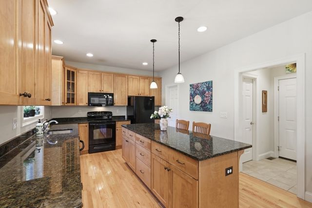 40 Winship Dr, Stoneham, MA 02180