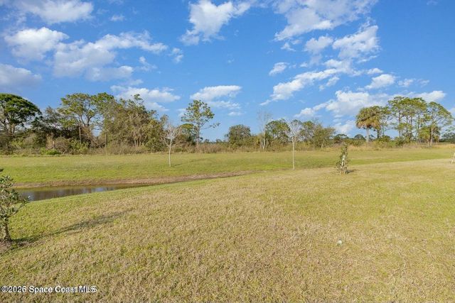 1883 Farmhouse Road SE, Palm Bay, FL 32909