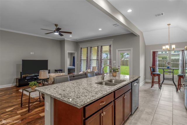 314 Ouachita Lane, Bossier City, LA 71112
