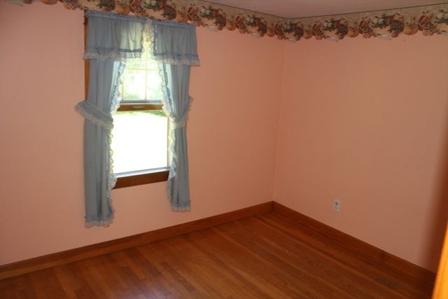 140 Millbury St, Grafton, MA 01519
