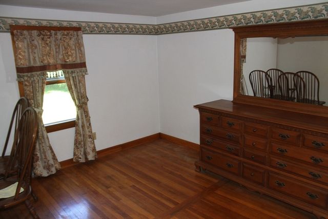 140 Millbury St, Grafton, MA 01519