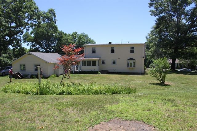140 Millbury St, Grafton, MA 01519