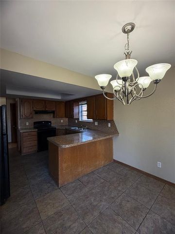 7301 Edenborough Drive, Oklahoma City, OK 73132