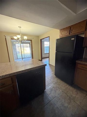 7301 Edenborough Drive, Oklahoma City, OK 73132