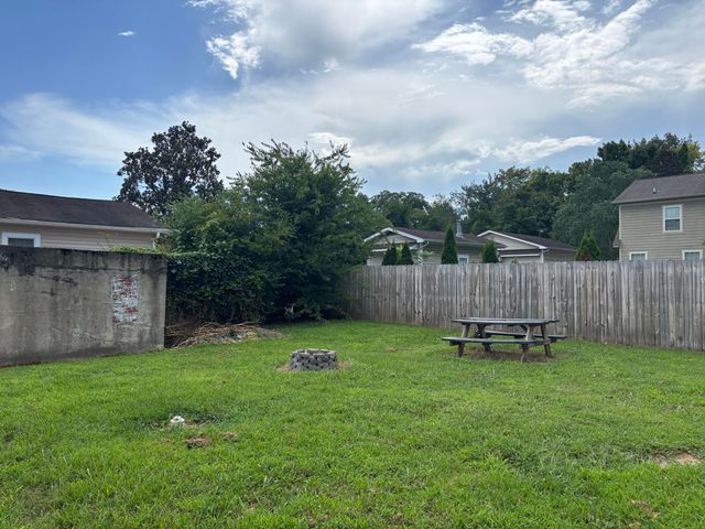 713 Cove Road, Chickamauga, GA 30707