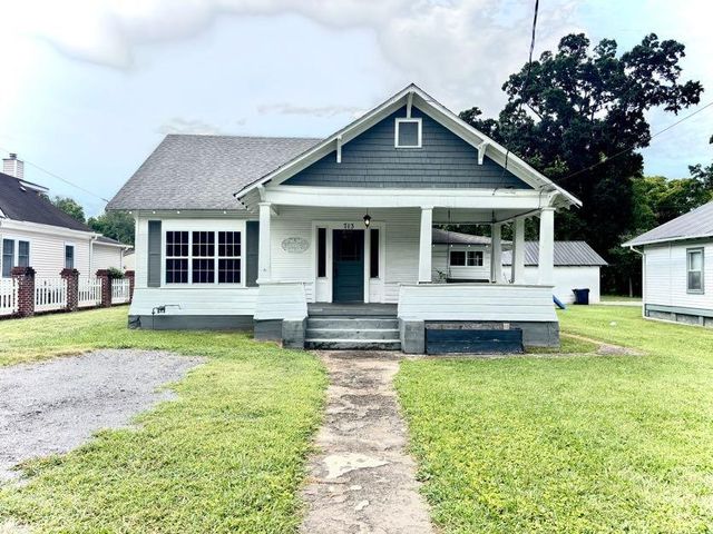 713 Cove Road, Chickamauga, GA 30707