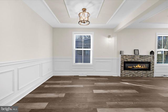 7815 EAST RD, Pasadena, MD 21122