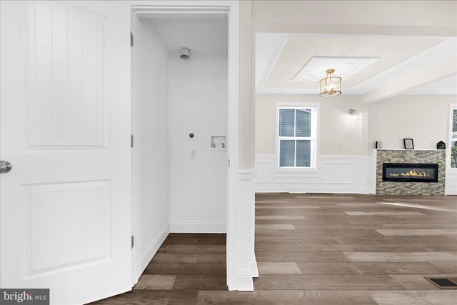 7815 EAST RD, Pasadena, MD 21122