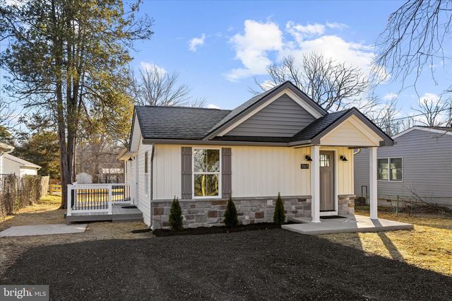 7815 EAST RD, Pasadena, MD 21122