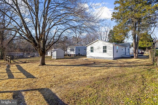 7815 EAST RD, Pasadena, MD 21122