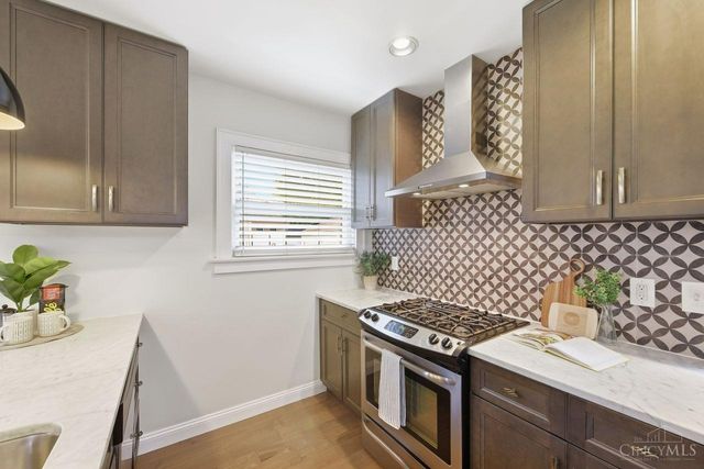 3628 Solar Vista Place, Cincinnati, OH 45213
