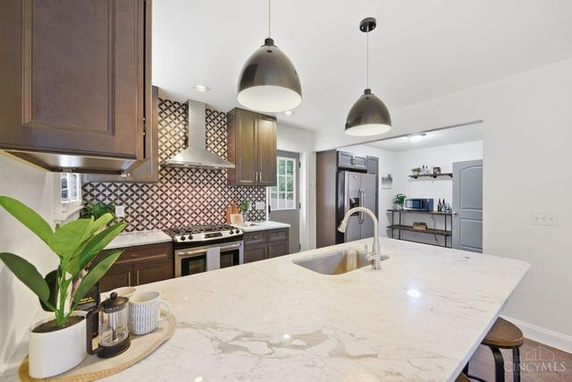 3628 Solar Vista Place, Cincinnati, OH 45213