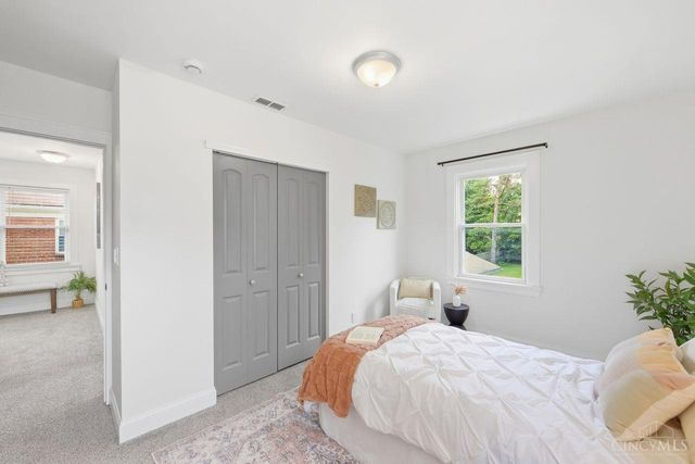 3628 Solar Vista Place, Cincinnati, OH 45213