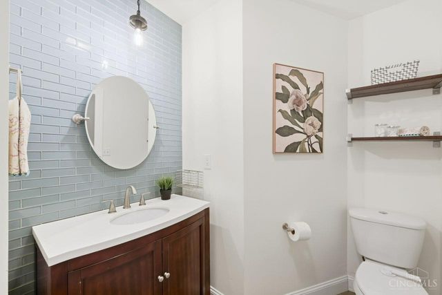 3628 Solar Vista Place, Cincinnati, OH 45213