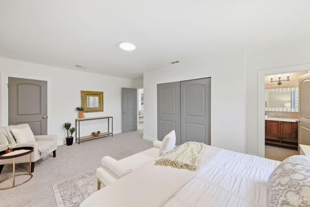 3628 Solar Vista Place, Cincinnati, OH 45213